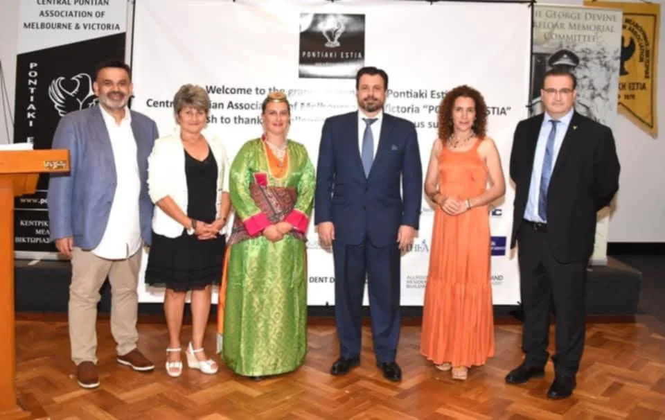 Simela Stamatopoulos and Litsa Athanasiadis with former consul general Emmanuel Kakavelakis and their male counterparts