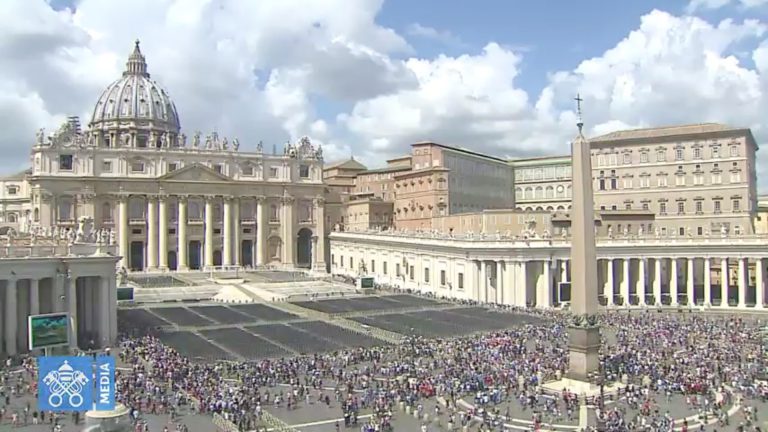 Pope Francis will welcome 33 asylum seekers, and more, from Lesvos to Vatican City