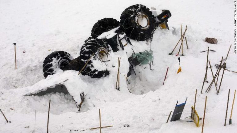 Greece’s foreign ministry expresses sympathies over deadly avalanche in Turkey