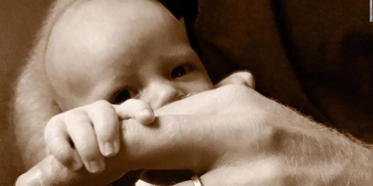 Greece rolls out childbirth allowance to combat demographic crisis