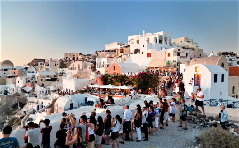 Tourists will need a ‘health passport’ to enter Greece in 2020