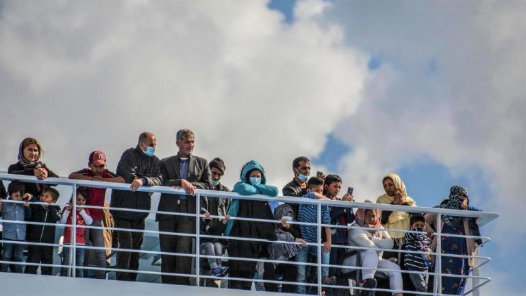 Greece transfers almost 400 migrants from Lesbos camp to mainland