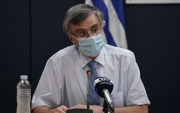 Sotiris Tsiodras considers masks a ‘double-edged sword’