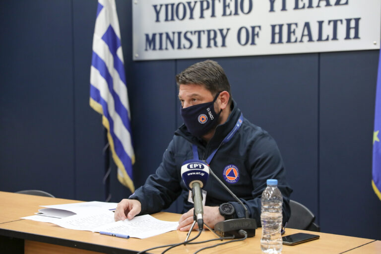Health authorities fear second wave as Greece breaks COVID-19 record with 865 cases