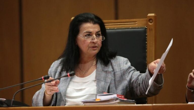 Prosecutor recommends suspended sentences for Golden Dawn