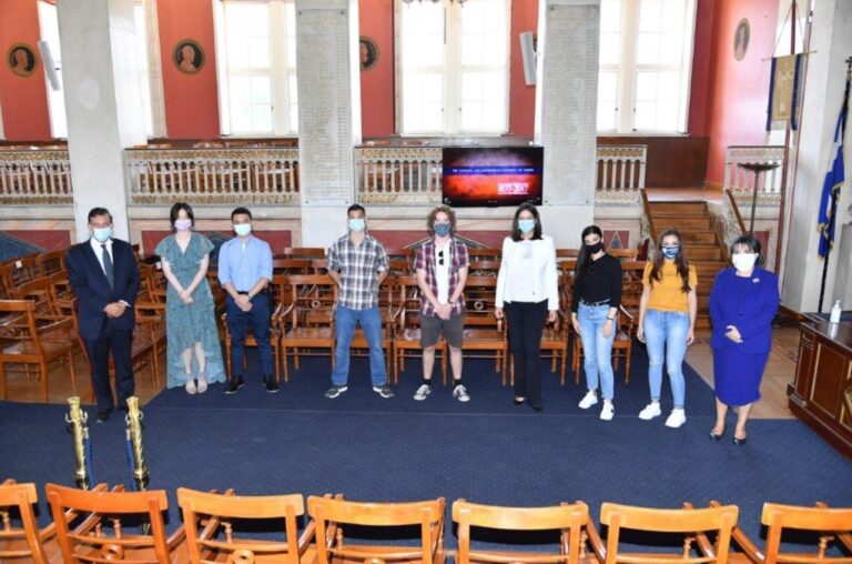 Athens University welcomes first English 4-year undergraduate program for students from 10 countries