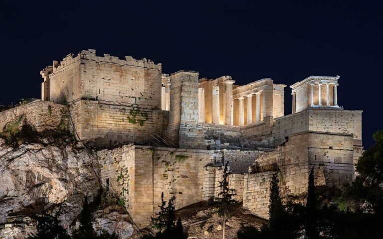 Greece unveils spectacular new lighting for the Acropolis