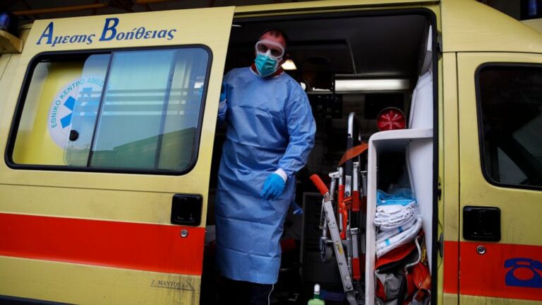Coronavirus deaths jump to daily record in Greece, hospitals pressured