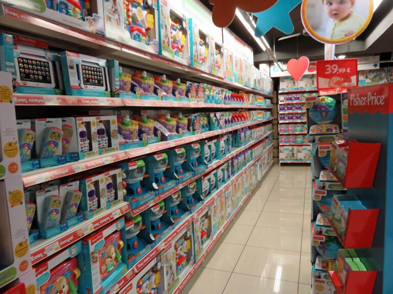 Supermarkets in Greece not allowed to sell toys over Christmas, says Minister