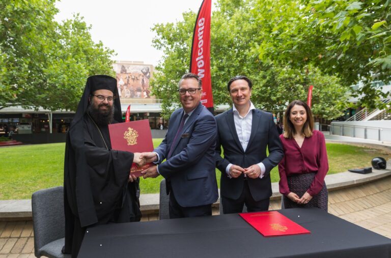 Victorian government pledges scholarship funding for Greek language students at La Trobe