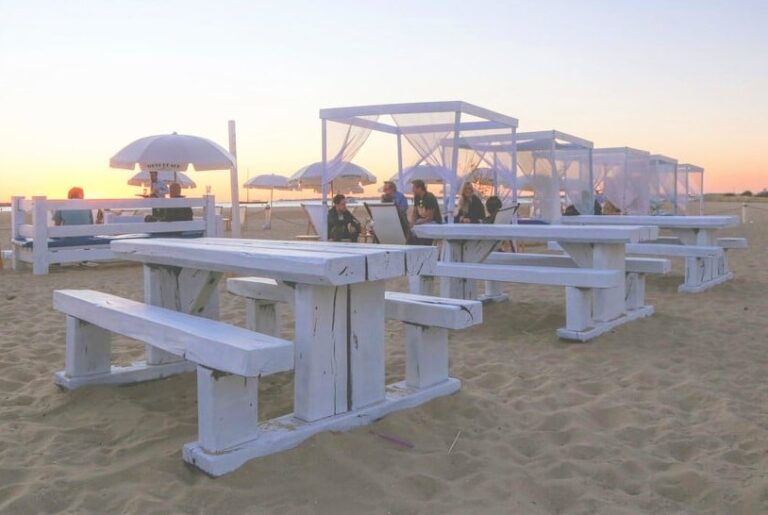Community push for new Bondi beach club as St Kilda’s ‘West Beach Pavilion’ takes off in popularity