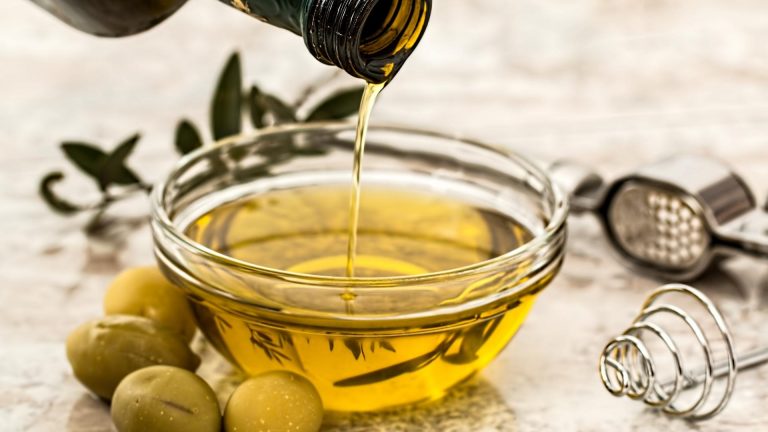 Top 6 health benefits of olive oil