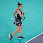 Maria_Sakkari_-_2021_Abu_Dhabi_WTA_Womens_Tennis_Open_Round_2_-DSC_1081_original