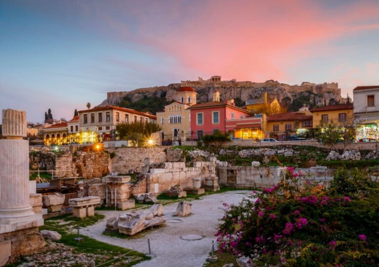 Coronavirus cases in Greece hit quadruple digits as third wave fears grow