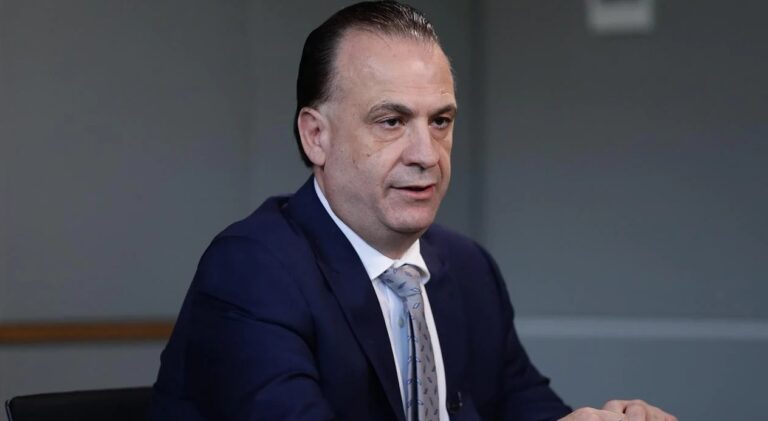 Peter V’landys loses defamation case against ABC story exposing racehorse cruelty