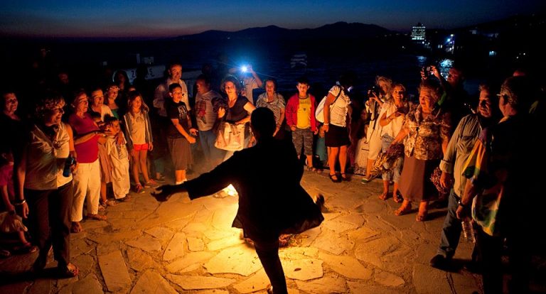 Party police: Greece introduces ‘special teams’ to crack down on corona parties