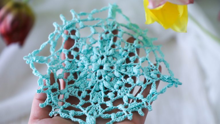 Ten ways to repurpose old doilies in eclectic decor