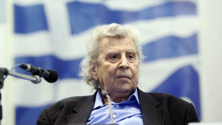Court rules against familial intervention of Mikis Theodorakis’ burial arrangements