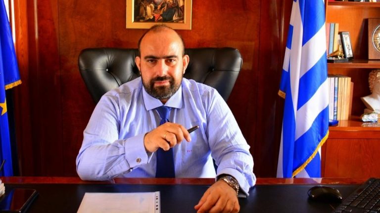 ‘There is no Kytherian house without relatives in Australia’: Mayor Efstratios Charchalakis
