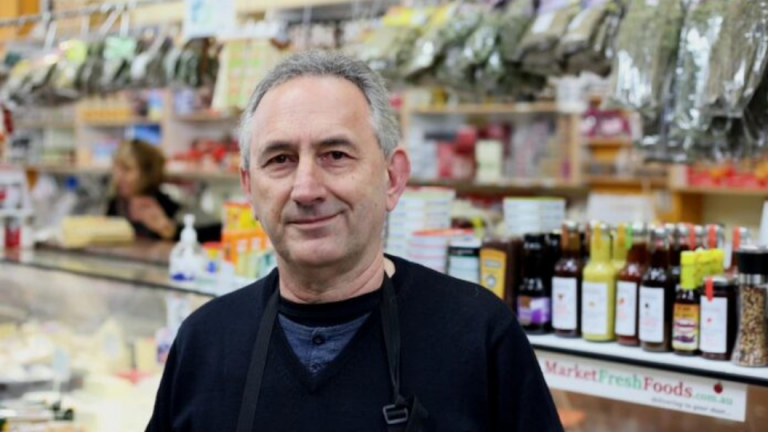 Apartment owners and stall holders at odds over Preston Market redevelopment plans