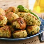 Traditional-Greek-Kolokithokeftedes-Fried-ZucchiniCourgette-Balls-Recipe-1