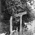Australian_sign_at_Forty_Second_Street_on_Crete_1941_AWM_P03731_001