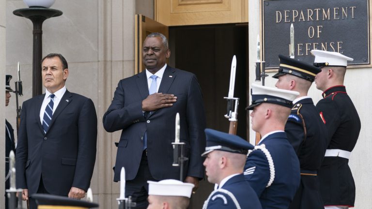 Greek and US defence officials meet in Washington