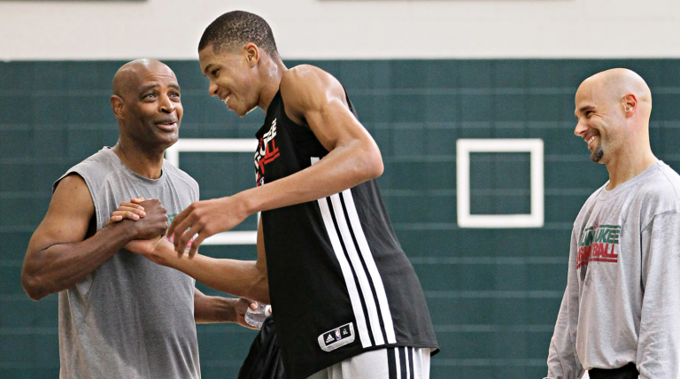 Bucks assistant coach joins Giannis Antetokounmpo on Greece’s EuroBasket team