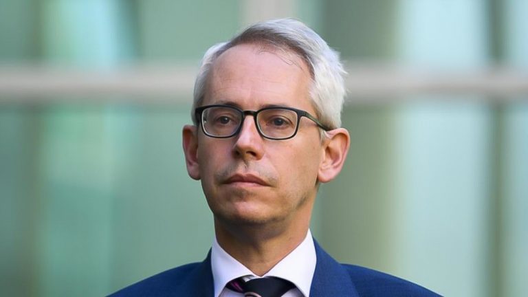 Immigration Minister: Reduced migration ‘an exacerbating cause’ of Australia’s labour shortages