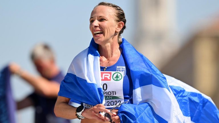 Antigoni Ntrismpioti wins Greece’s first gold medal in Munich for race walking