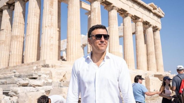 Tourism Minister implements new phase for Greek tourism