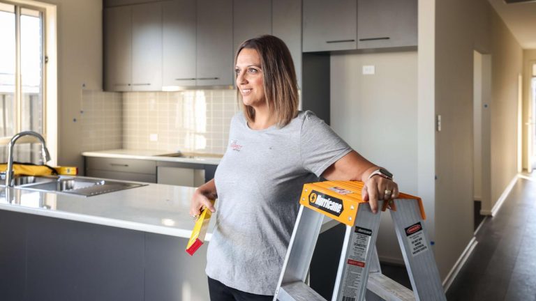 Greek Australian mums named finalists in national entrepreneur awards