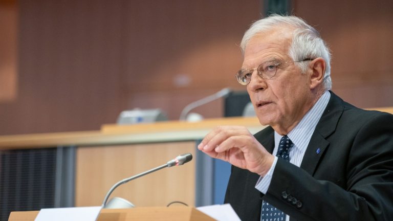 EU representative urges Turkey to stop Greek overflights