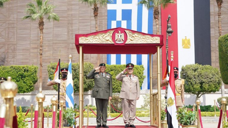 Greece and Egypt to strengthen military cooperation with education deal