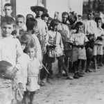 Greek_and_Armenian_refugee_children_near_Athens,_1923 (1)