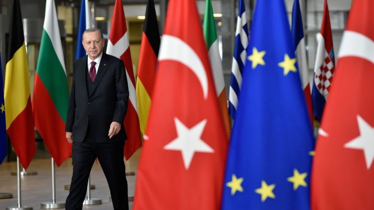 Greece calls on NATO, the EU and United Nations to condemn Turkey’s provocations
