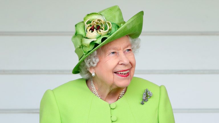 World reacts as Queen Elizabeth II dies aged 96