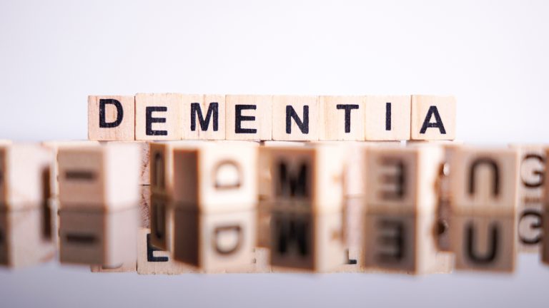 Experts to inform Greek Australians at upcoming dementia panel discussion