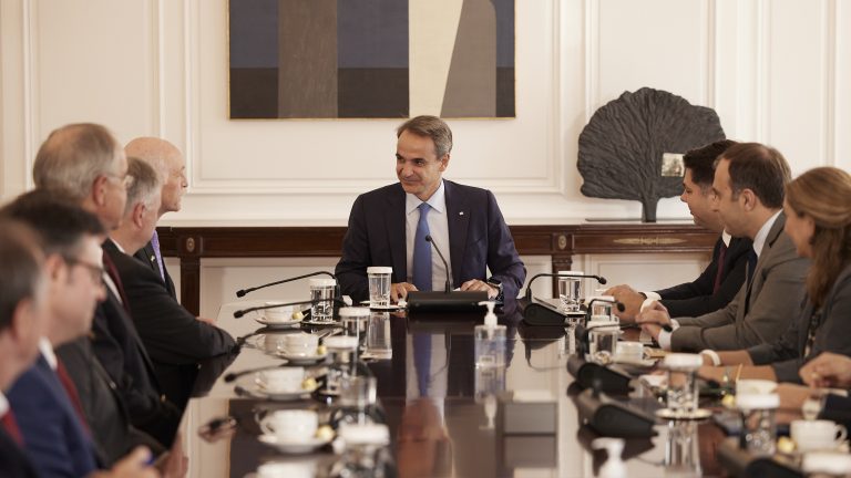 Mitsotakis discusses Turkey’s ‘escalating aggressive rhetoric’ with US House Delegation