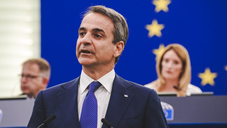 Greek PM reiterates call for capping gas prices to ‘take back control’ from Russia