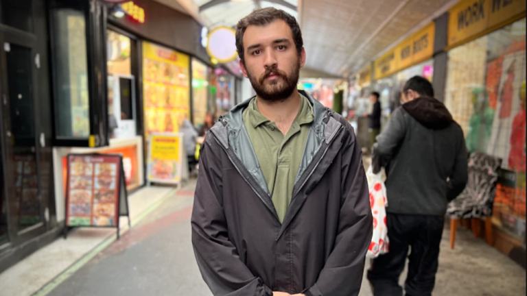 ‘Tough spot’: Ioannis Tsiavos among retail workers affected by COVID subsidies cut