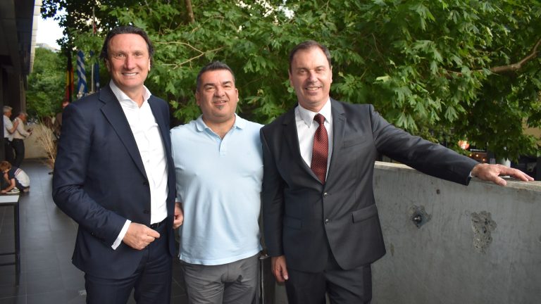 New Victorian Multicultural Minister makes first official visit to Greek Centre