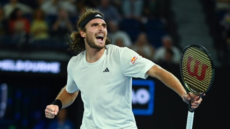 Stefanos Tsitsipas advances to Australian Open semi finals