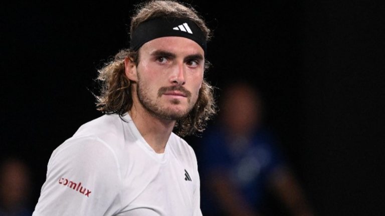 Novak Djokovic defeats Stefanos Tsitsipas in Australian Open final