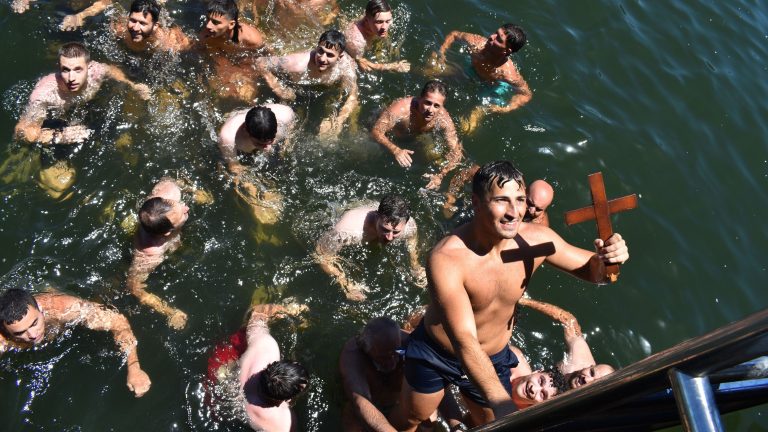 Greek communities attend Blessing of the Waters events across Australia