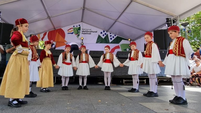 Loukoumades, music and dancing galore at the Canberra Greek Glendi