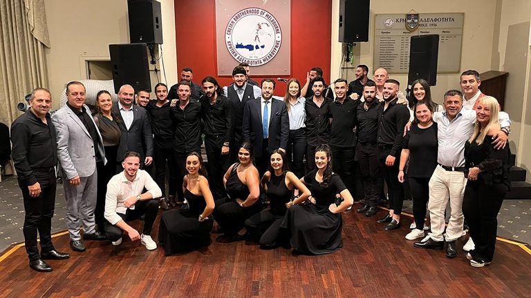 Melbourne’s Cretan community gather to enjoy music by Nikos Karkanis