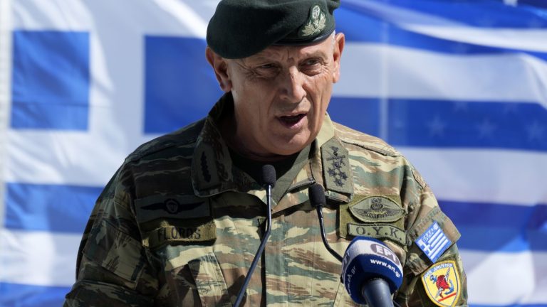 Greek Chief of Defence sends message to diaspora marking Greece’s National Day