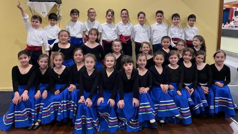 ‘Little Greek Dancers’ taverna night held to support GOCNSW Education Department