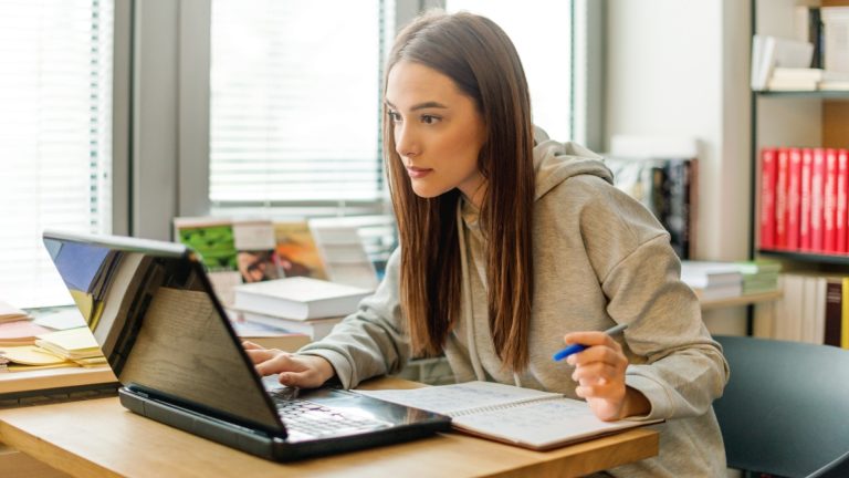 GCM’s online Greek language classes for ‘late beginners’ to continue